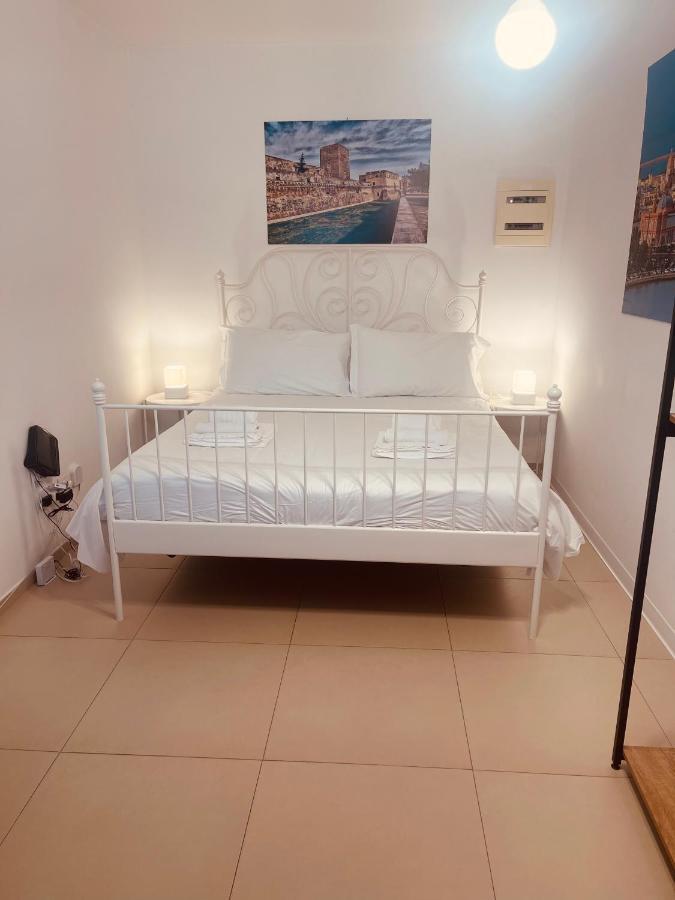 Berga Exclusive Suite 5 Bari Bagian luar foto